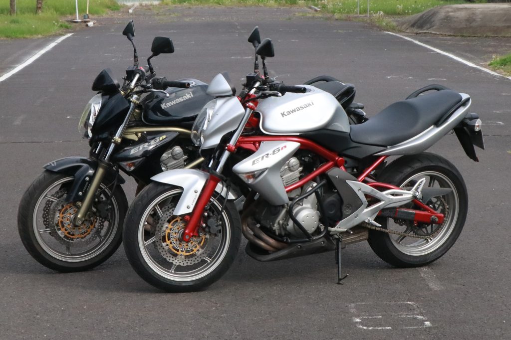 "A2"- Kawasaki ER-6n motorkerékpár- "A2" kategória- KIS Autós-Motoros Iskola (Békés)